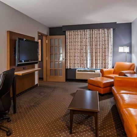 Best Western Plus Woodstock Hotel Conference Centre מראה חיצוני תמונה