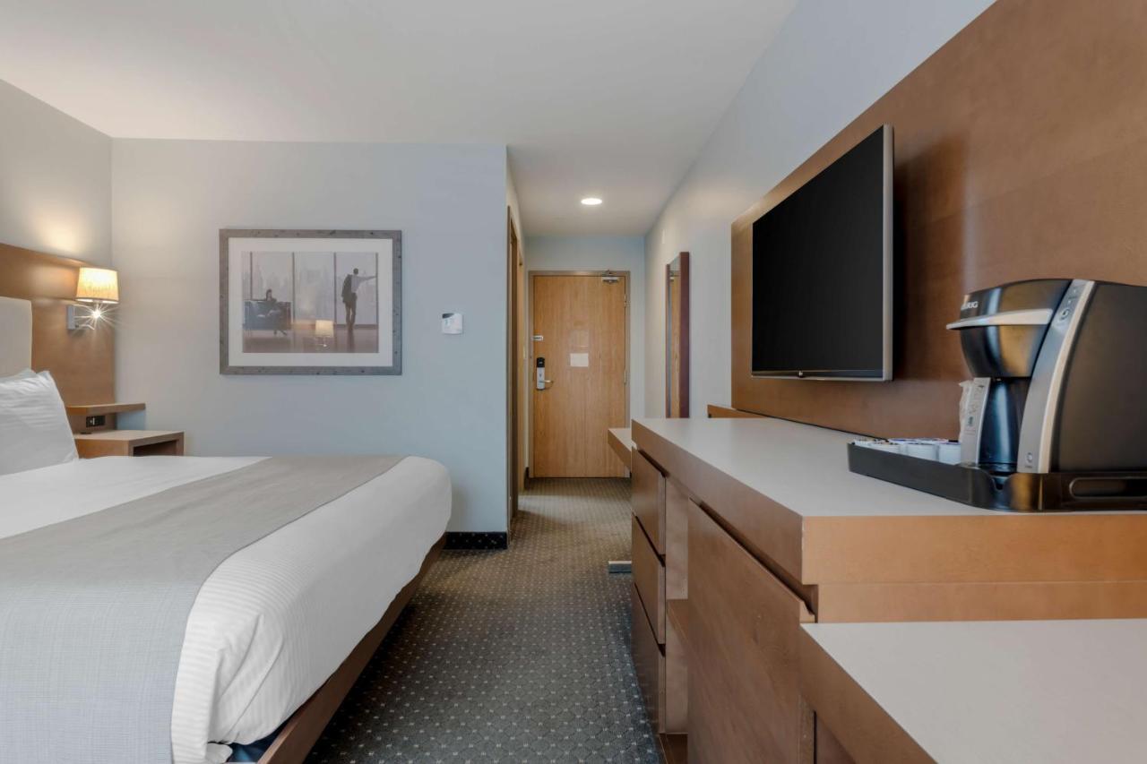 Best Western Plus Woodstock Hotel Conference Centre מראה חיצוני תמונה